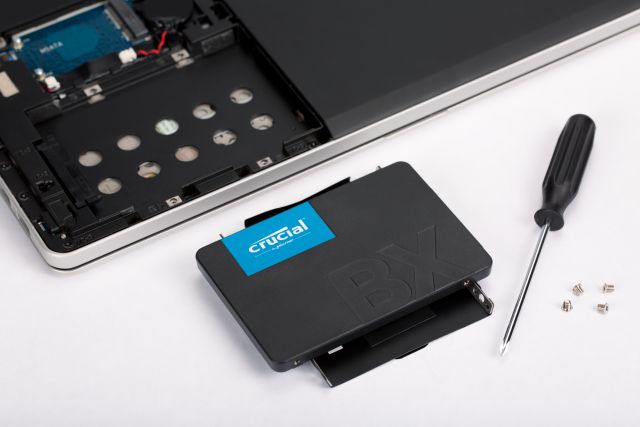 CRUCIAL BX500 3D NAND SATA 2.5" SSD 2TB